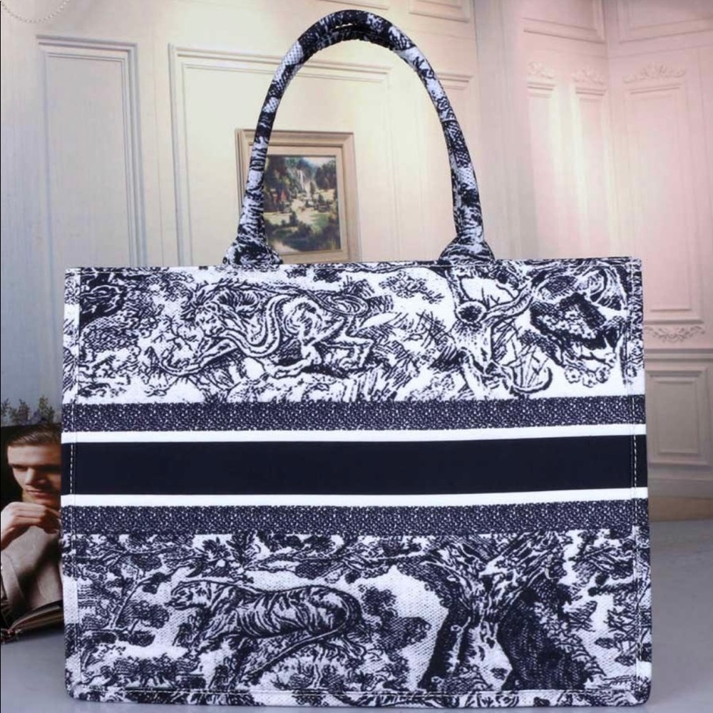 Not for sale 2020 Fashion Hot HandbagEmbroidery